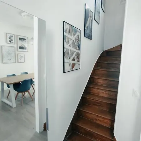 Maison Amienoise Avec Terrasse Et Jardinet * Амьен