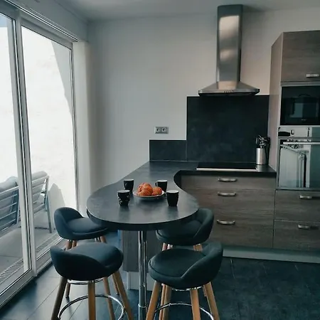 Feriehus Maison Amienoise Avec Terrasse Et Jardinet Amiens